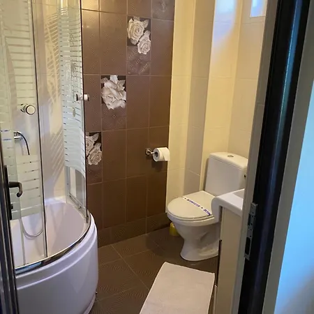 Vila Dona Cu Piscina Casa de hóspedes