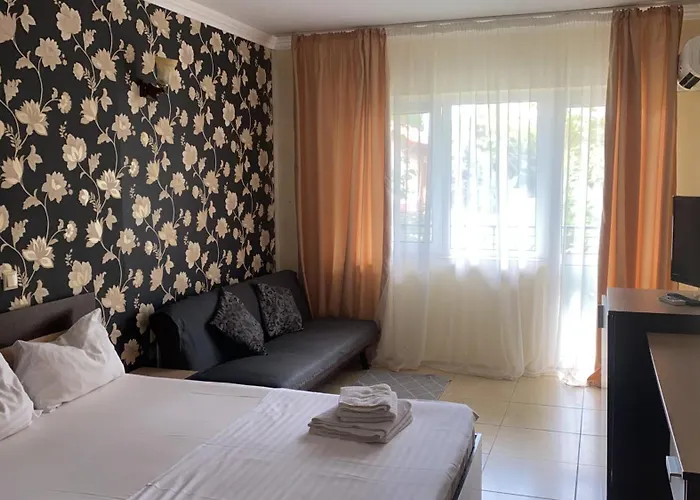 Guest house Vila Dona Cu Piscina Eforie Nord