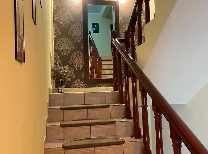 Vila Dona Cu Piscina