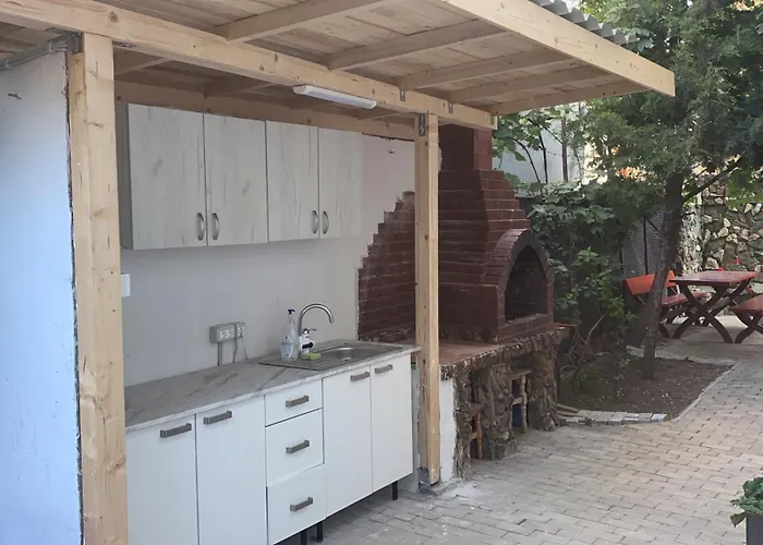 Gasthuis Vila Dona Cu Piscina Eforie Nord